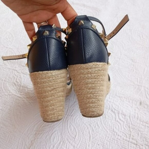 VICTORIA EDAMES Sandals Size 7 Kris Blue Leather Studded Wedge Ankle Strap - Picture 5 of 7